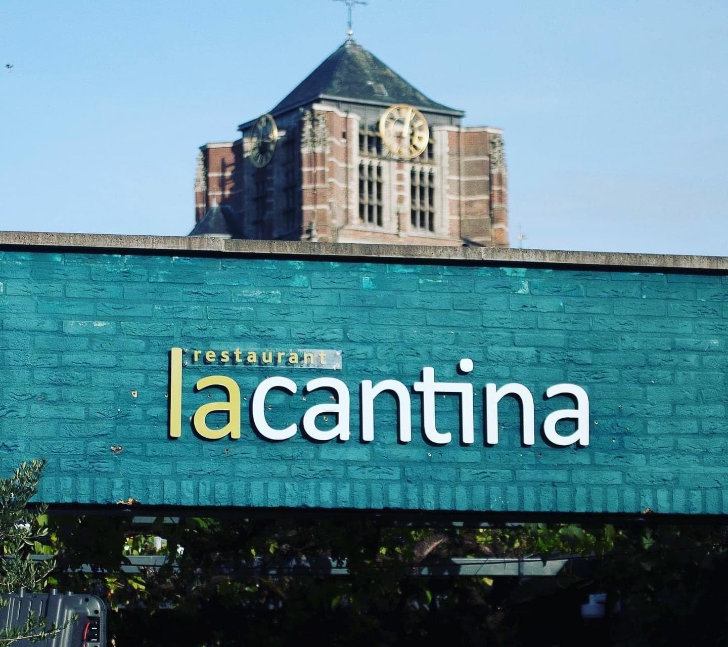 La Cantina